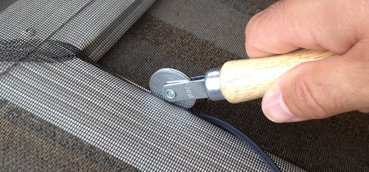 metal screen door repair in Wildomar