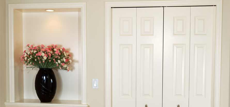 residential closet door repair in Wildomar